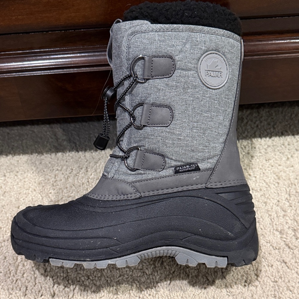Pajar Gray and Black Insulated Snow Boot - Size 5